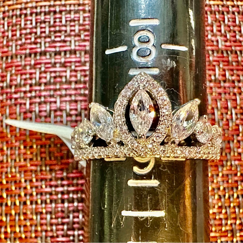 Fragrant Jewels Queen of Diamonds Ring